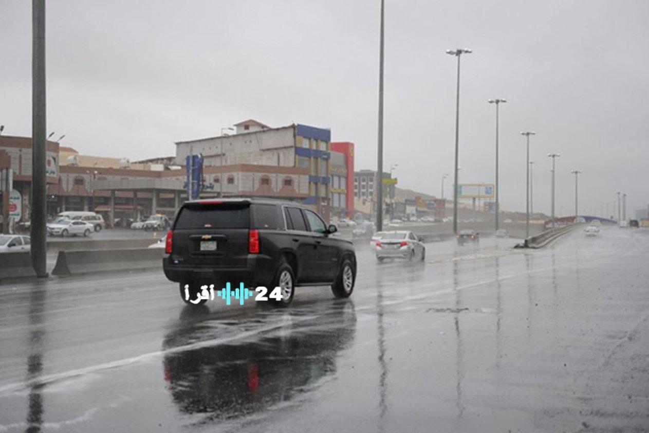 أجواء متقلبة تسيطر على مناطق عدة: أمطار رعدية ورياح نشطة مرتقبة