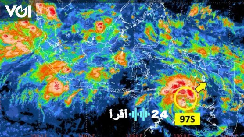 ظهور ثلاثة سيكلونات استوائية وتأثير الطقس المتطرف على مناطق إندونيسيا