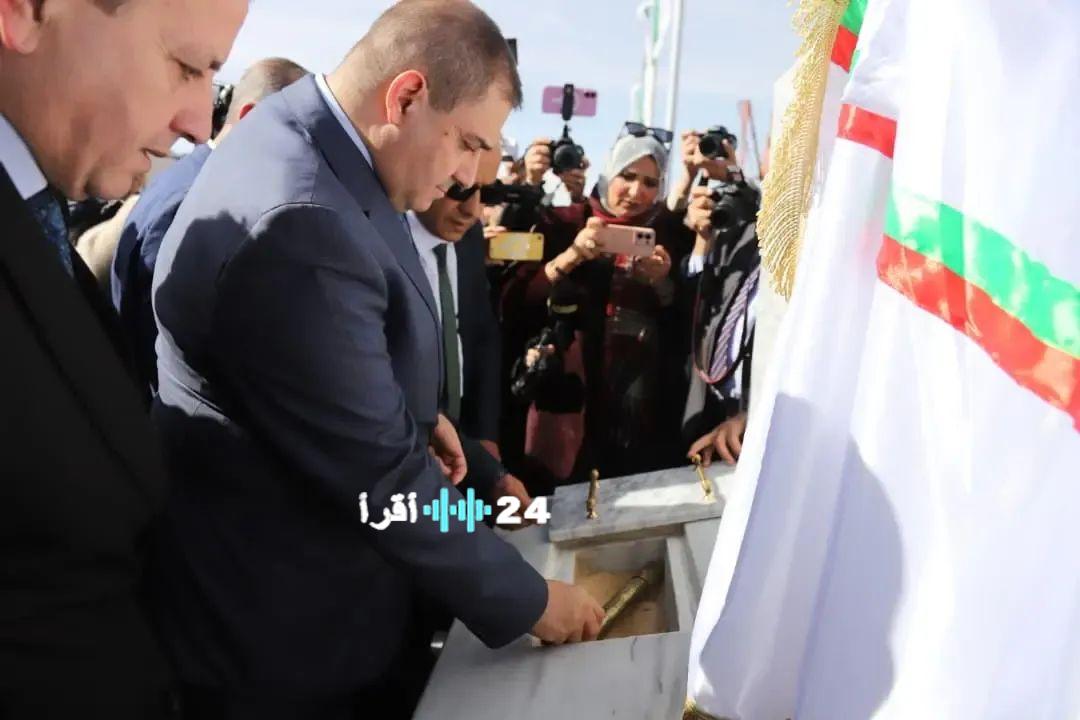 وزير العدل يشهد وضع حجر الأساس لمقر المجلس القضائي في أولاد جلال