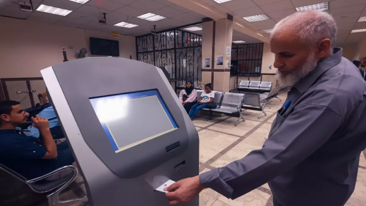 زيادة المعاشات 15% مع رفع سن التقاعد إلى 65 عاماً قرار رسمي يثير القلق بين جيل الأربعينات والخمسينات