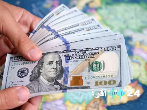 «الأخضر مستقر».. تطورات جديدة في سوق الدولار بمصر اليوم