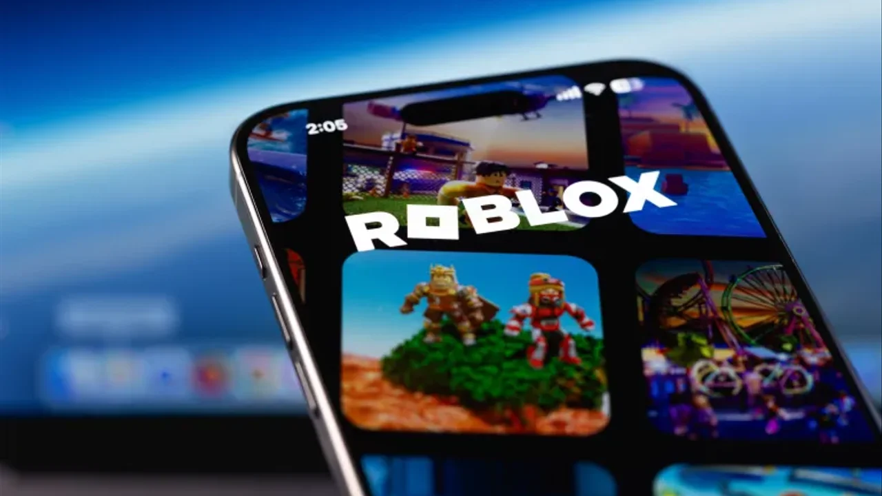 المخاطر المتصاعدة لألعاب “روبلوكس” و”فري فاير” تدفع البرلمان للمطالبة بحظرها حماية للأطفال