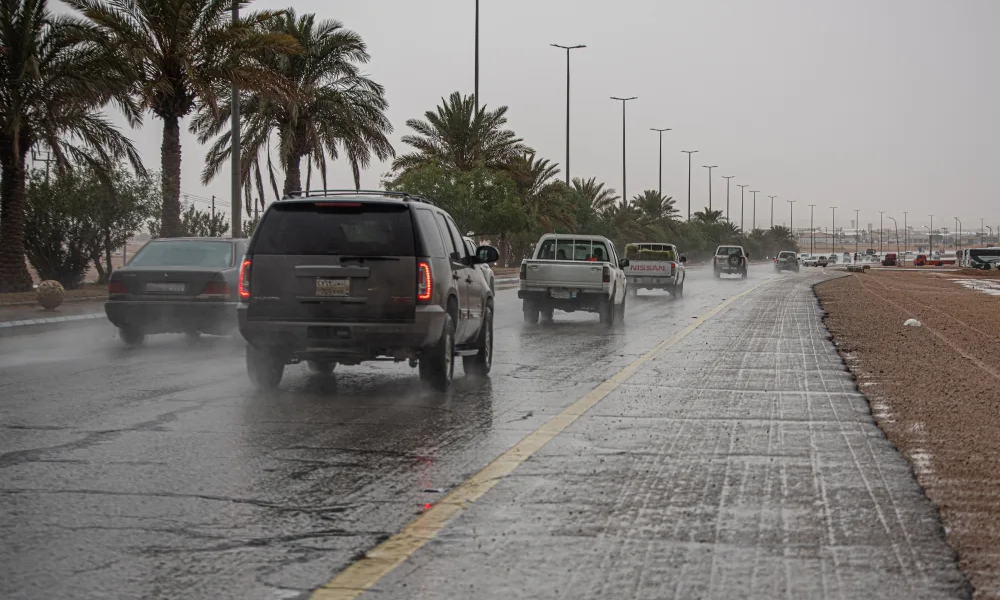 أمطار وضباب كثيف يعم الرياض والشرقية والقصيم