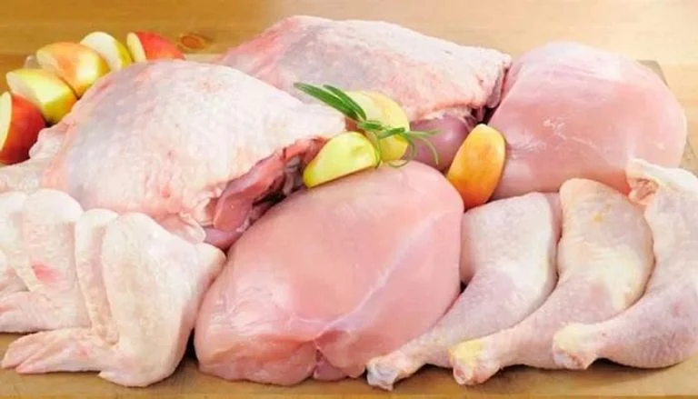 أسعار الدجاج تخطف الأنظار قبيل شهر رمضان المبارك
