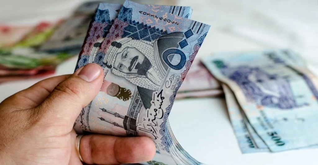 خطوات الاستعلام عن مستحقي المكرمة الملكية السعودية 1447 لمنتفعي الضمان الاجتماعي المطور