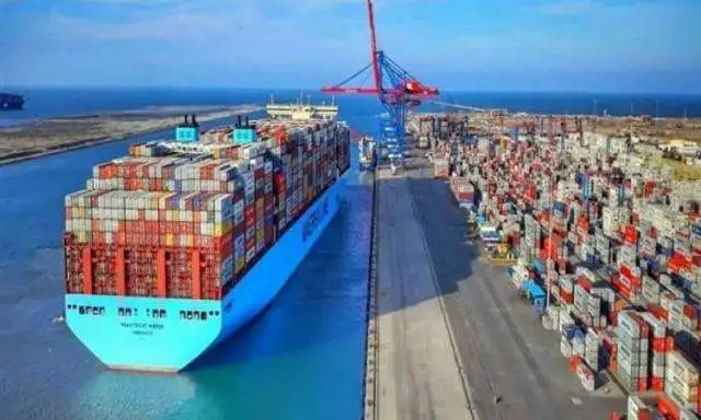 «تجارة استراتيجية: حجم التبادل التجاري بين الخليج والولايات المتحدة يتجاوز 86 مليار دولار سنوياً»