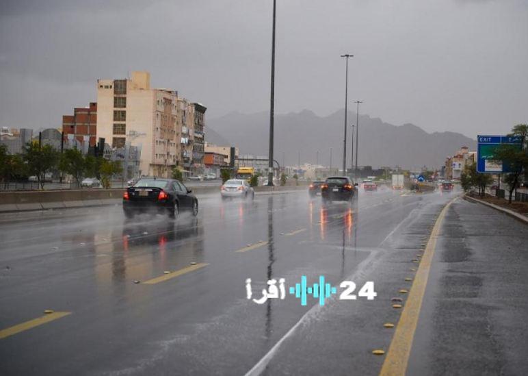 حالة الطقس وغداً الجمعة توقعات باضطراب حركة الملاحة وسقوط أمطار وفقاً لخريطة الأرصاد