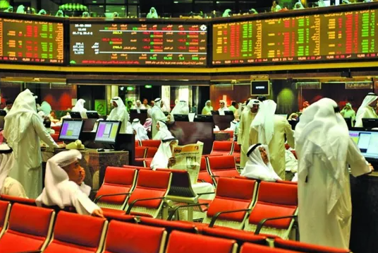 «بورصات الخليج تشهد تراجعًا ملحوظًا بسبب توتر المفاوضات الأمريكية الإيرانية وهبوط حاد في سوق دبي»