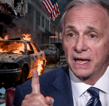 «احذروا من خطر الإغلاق.. تحذير راي داليو من جحيم الحرب الأهلية في أمريكا»