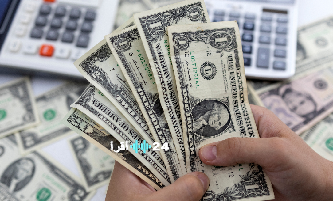 الدولار يتراجع أمام الجنيه في البنوك الحكومية والخاصة اليوم الثلاثاء