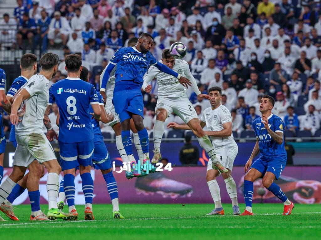 الكشف عن التشكيلة المتوقعة للهلال والشباب في قمة دوري روشن