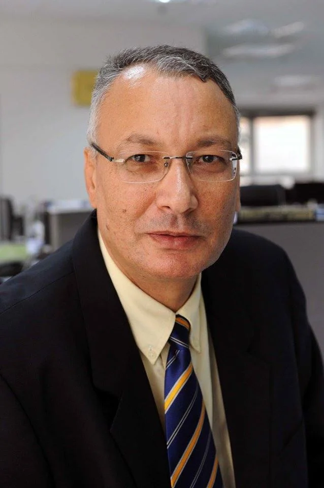 محمود الحضري يطرح الأبعاد العلمية لاستخدام الأطفال للهاتف المحمول بين الإتاحة والمنع