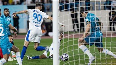 الهلال يكشف تعليقه الأول على هدف كريم بنزيما في الدوري السعودي