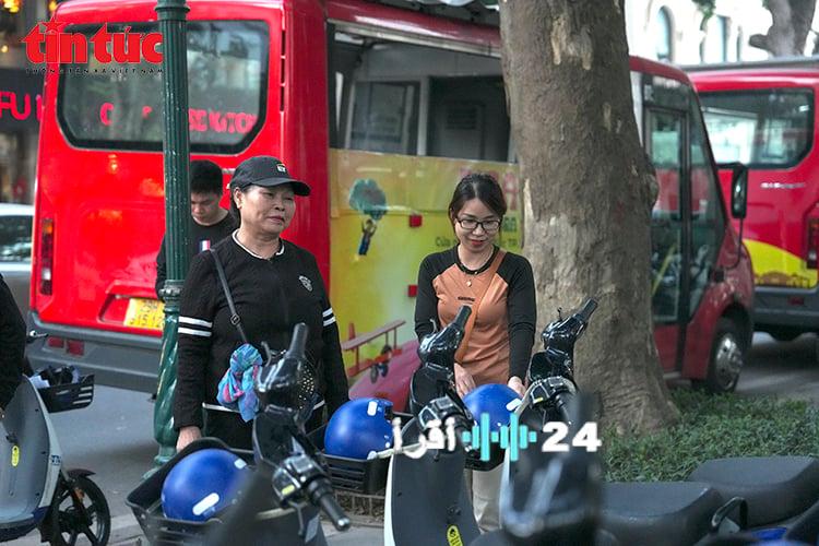 «زيادة ملحوظة في بحث المستهلكين عن السيارات الكهربائية في ظل تقلبات أسعار الوقود»