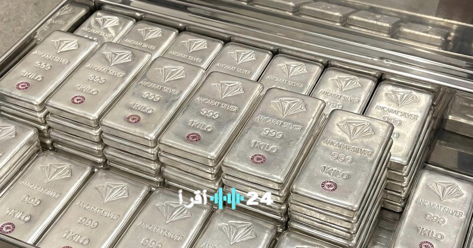 «ارتفاع غير متوقع في أسعار الفضة يتجاوز 6.7 مليون دونغ فيتنامي للكيلو في يوم واحد»