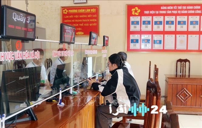 «ترقب حاسم لمستقبل الرواتب الأساسية.» الموظفون أصحاب الرواتب الثابتة يترقبون تطبيق معدل الأجر الأساسي الجديد