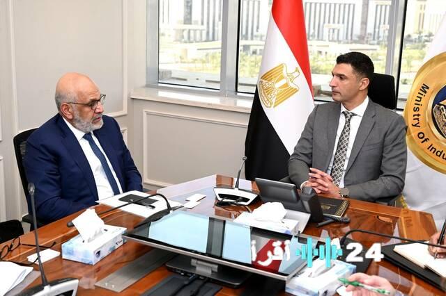الصناعة المصرية تعيد تقييم استراتيجيتها لمواجهة الأزمات العالمية وتأثير التعريفات الأمريكية