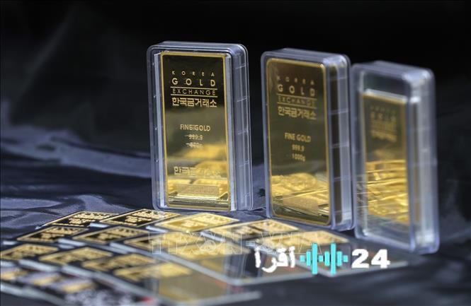 أسعار الذهب العالمية تهبط لأقل من 5000 دولار للأونصة وتأثيرها على الأسواق المحلية