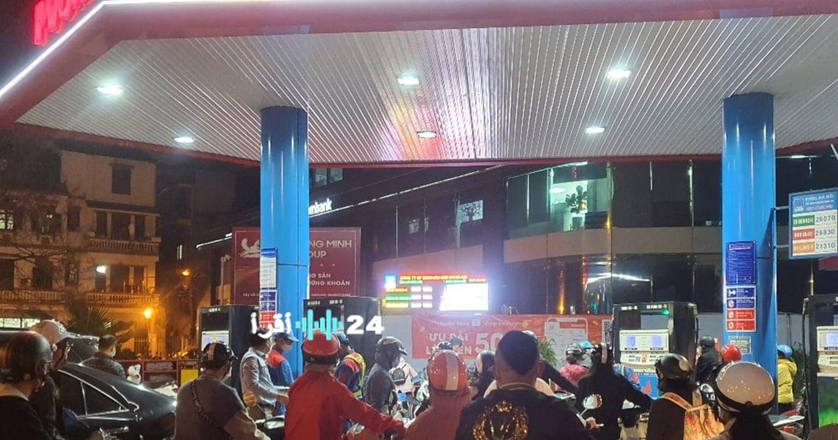 «أسعار الوقود تشهد تراجعًا ملحوظًا بواقع 4000 دونغ فيتنامي للتر»