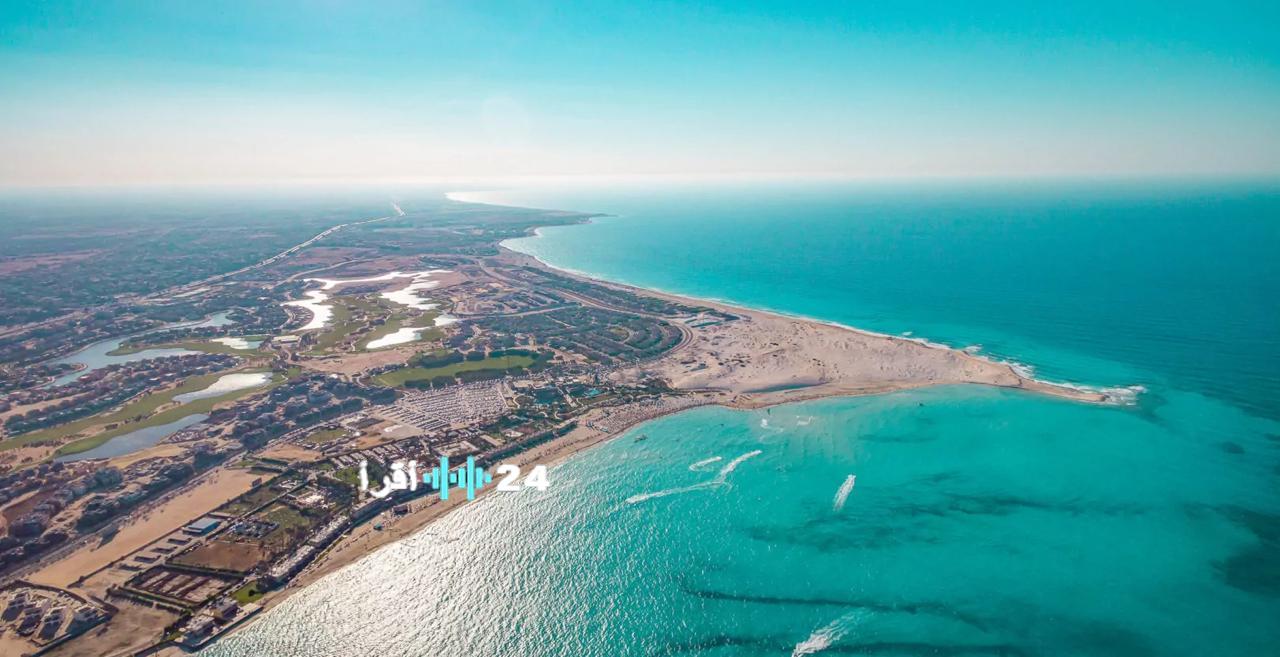 مصر تستهدف جذب 2.3 مليار دولار استثمارات في الغاز لتقليل الدين بمساعدة “علم الروم” وسط تساؤلات حول تأثير التضخم على سياسة التيسير النقدي