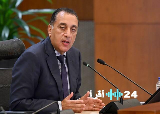رئيس الوزراء المصري ينبه من أزمة طاقة عالمية ويعد بمحاسبة المتلاعبين في السوق