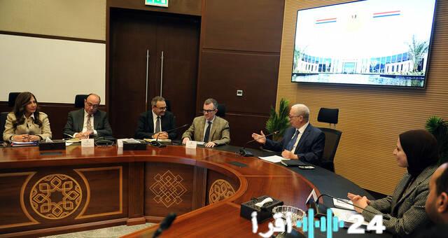 مصر والبنك الدولي يتعاونان لوضع آلية مبتكرة لتمويل مشروعات البنية التحتية