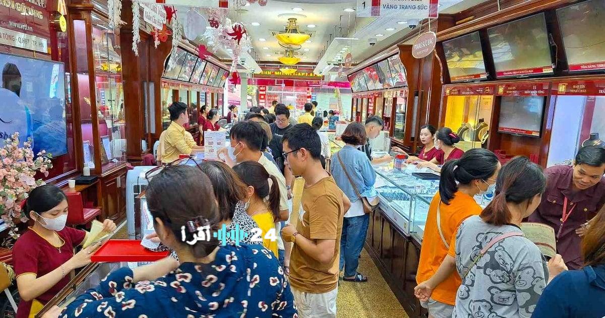 ارتفاع سعر الذهب في شركة SJC بمقدار 600 ألف دونغ ليصل إلى 176.1 مليون دونغ