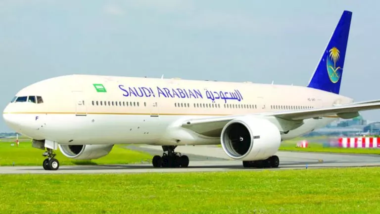 السعودية تعلن عن تمديد تعليق الرحلات الجوية للاستجابة للتطورات الأخيرة