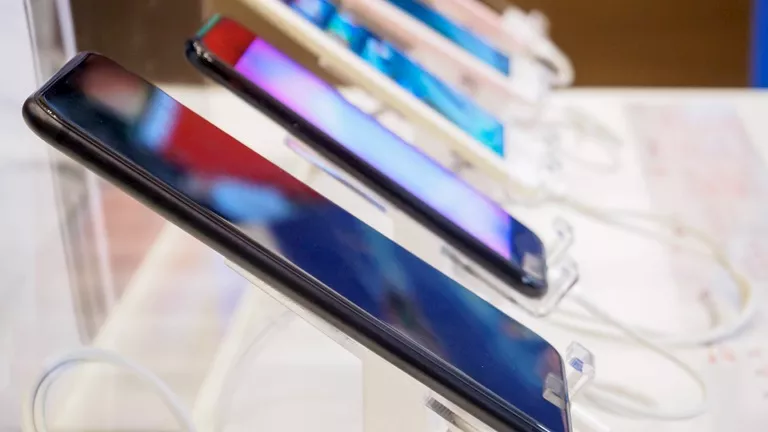 «تأثير الحرب الأمريكية الإيرانية على أسعار الهواتف المحمولة» شعبة المحمول توضح الوضع الراهن