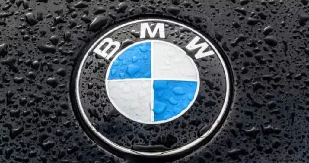 ألمانيا تفرض سحباً عالمياً لسيارات BMW تحسباً لخطر الاشتعال