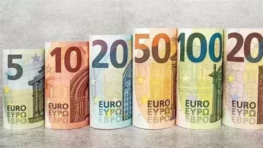 سعر اليورو اليوم الأربعاء يشهد ارتفاعاً في البنوك الأوروبية