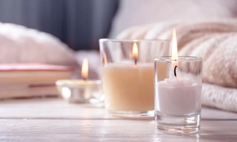 «روائح عطرة بسموم خفية» الشموع المعطرة تسبب تلوث الهواء في المنازل وتزيد من مخاطر السرطان والخرف