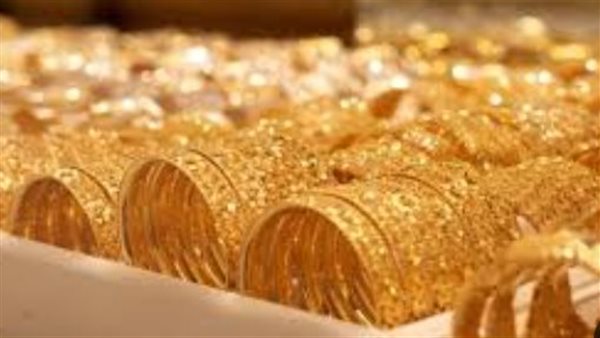 هبوط الذهب المستمر وتأثير ارتفاع الدولار على أسعاره في مصر