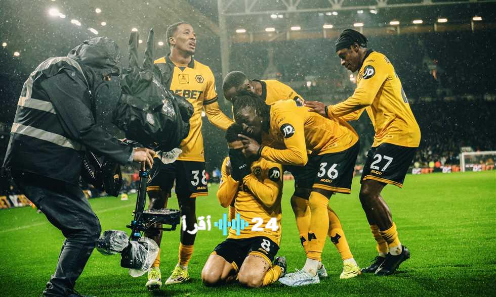 «صحوة الذئاب» ولفرهامبتون يفترس أستون فيلا بثنائية تعمق جراح الفيلانز بالدوري الإنجليزي