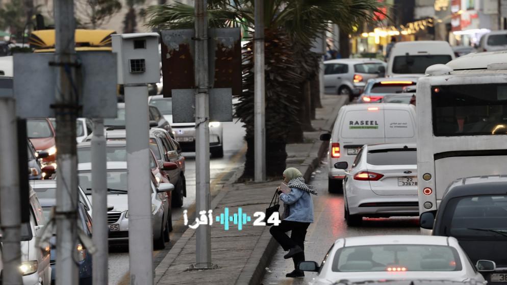 الطقس يتراجع تدريجيا مع أمطار خفيفة السبت في بعض المناطق