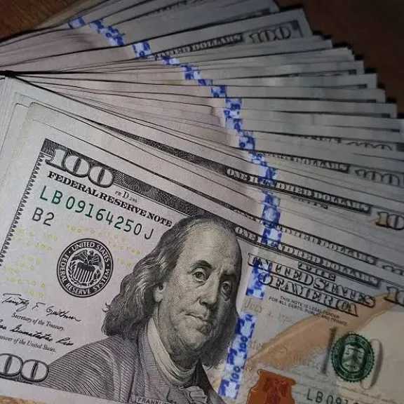 سعر الدولار مقابل الجنيه المصري اليوم 7 مارس 2026 وكيف تطور خلال الساعات الماضية