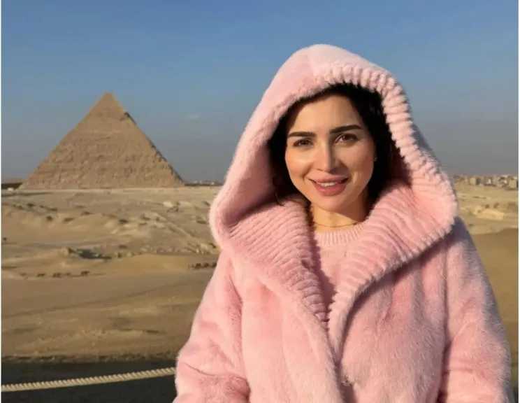 مي عز الدين تطمئن الجمهور بعد إجراء عملية جراحية وتشكر الفريق الطبي