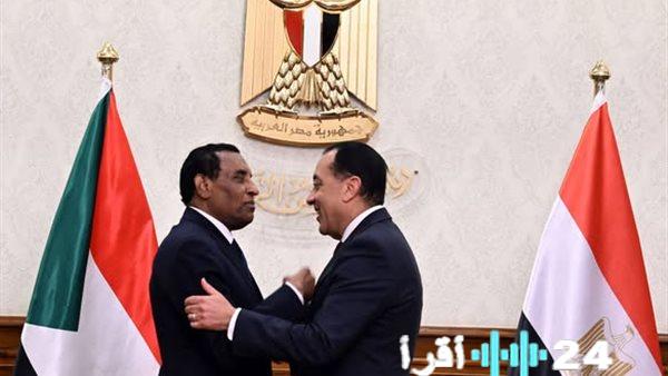 رئيس مجلس الوزراء يبحث مع نظيره السوداني ملفات استراتيجية وآفاق التعاون المشترك