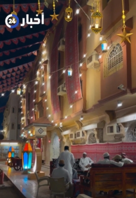 بهجة رمضان في جدة تلم شمل رفاق الدراسة بعد 46 عاماً