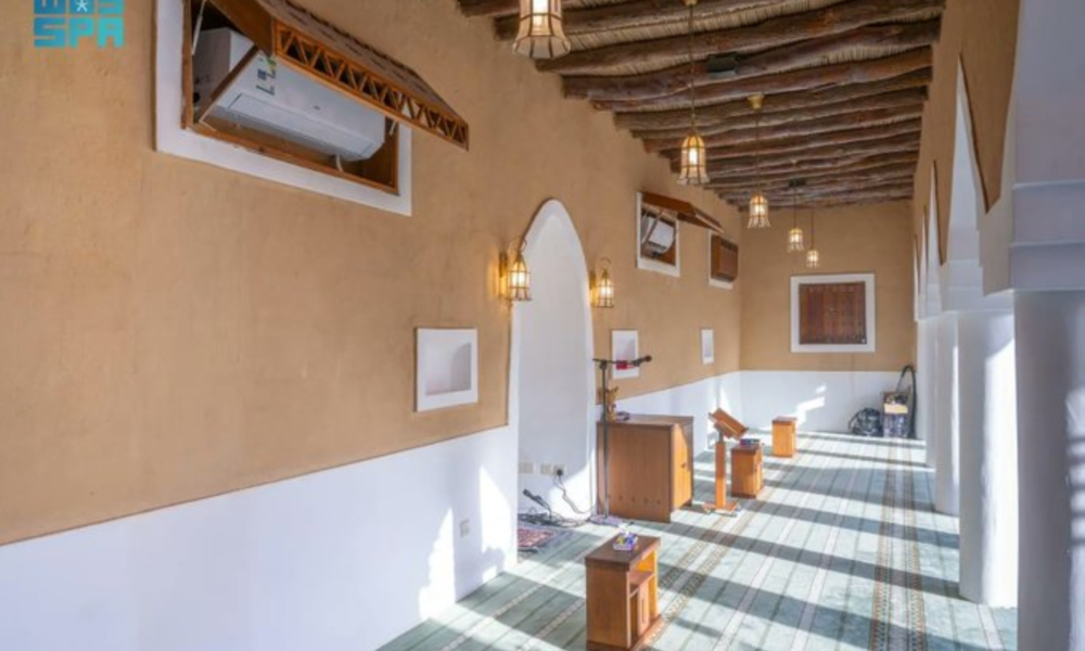 مسجد قصر الشريعة يستعيد وهج التراث الأصيل والعمارة العريقة