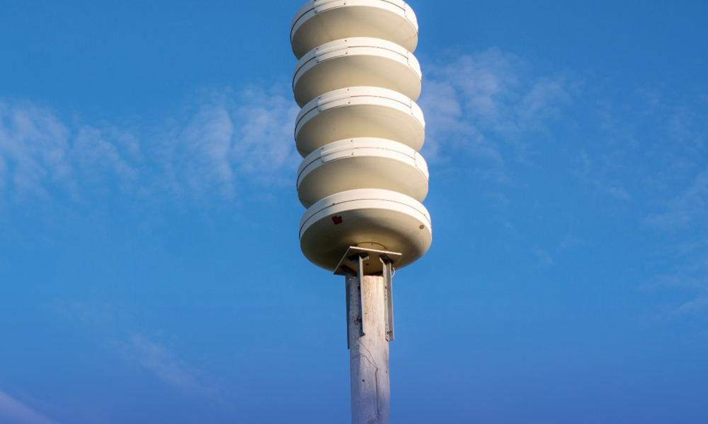 <p><strong>الخرج تدق ناقوس التحذير المبكر من مخاطر محتملة</strong></p>