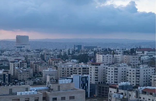 حالة الطقس في الأردن الاثنين تتسم باستقرار جوي مع استمرار درجات الحرارة المعتدلة والتي تتيح للأهالي قضاء أوقات ممتعة في الهواء الطلق