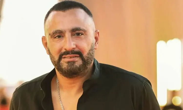 جلال أحمد السقا يصف تصرفاته بأنها لا تتناسب مع نجم من الصف الأول في شباك التذاكر