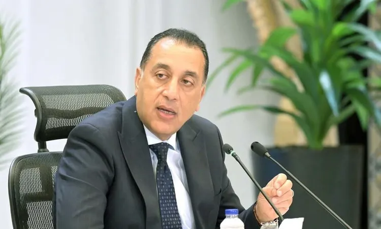 «خطوة جديدة نحو توفير السكن للمواطنين» رئيس الوزراء يوقع عقود وحدات المبادرة الرئاسية “سكن لكل المصريين” في مدينة حدائق العاصمة