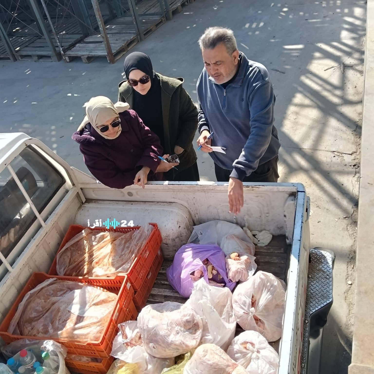 حملات رقابية في دمياط تضبط 165 كيلوجرامًا من لحوم الدواجن الفاسدة وتحيل المخالفين للعدالة