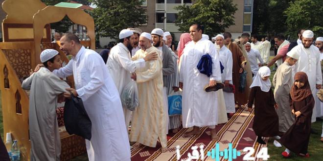 عطلة عيد الفطر المبارك مدفوعة الأجر لمدة ثلاثة أيام بدءًا من الأول من شوال