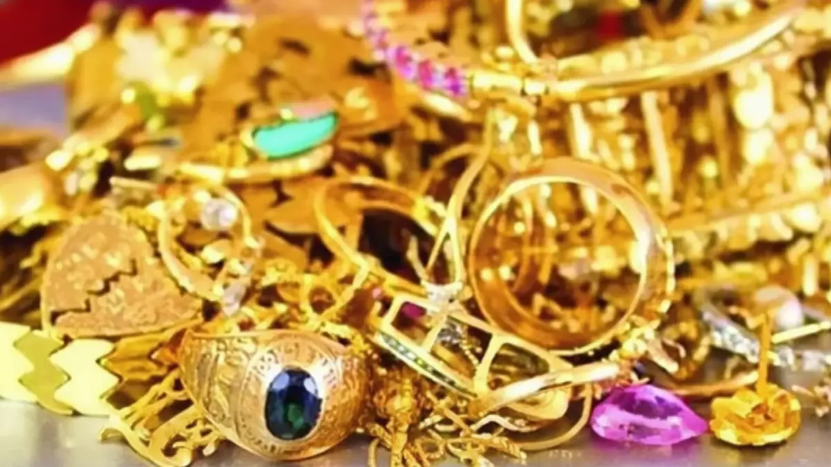 الذهب يشهد ارتفاعًا ملحوظًا بعد وصول عيار 21 إلى 7460 جنيهاً هل فاتتك فرصة الاستثمار؟