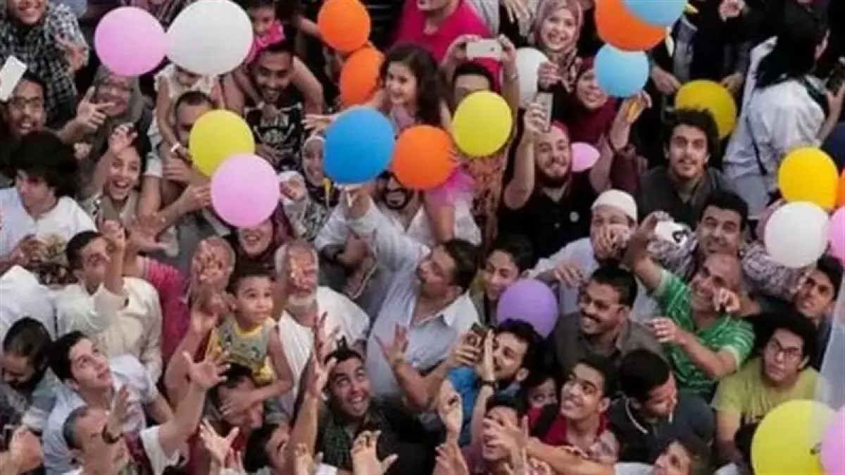 حكومة تتخذ قرارا عاجلا قبل العيد يحقق فرحة واسعة بين الموظفين ويرسم البسمة على وجوه الجميع