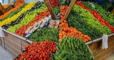 أسعار الخضروات والفواكه في أسواق أسوان اليوم الاثنين والتغيرات الملحوظة في الأسعار