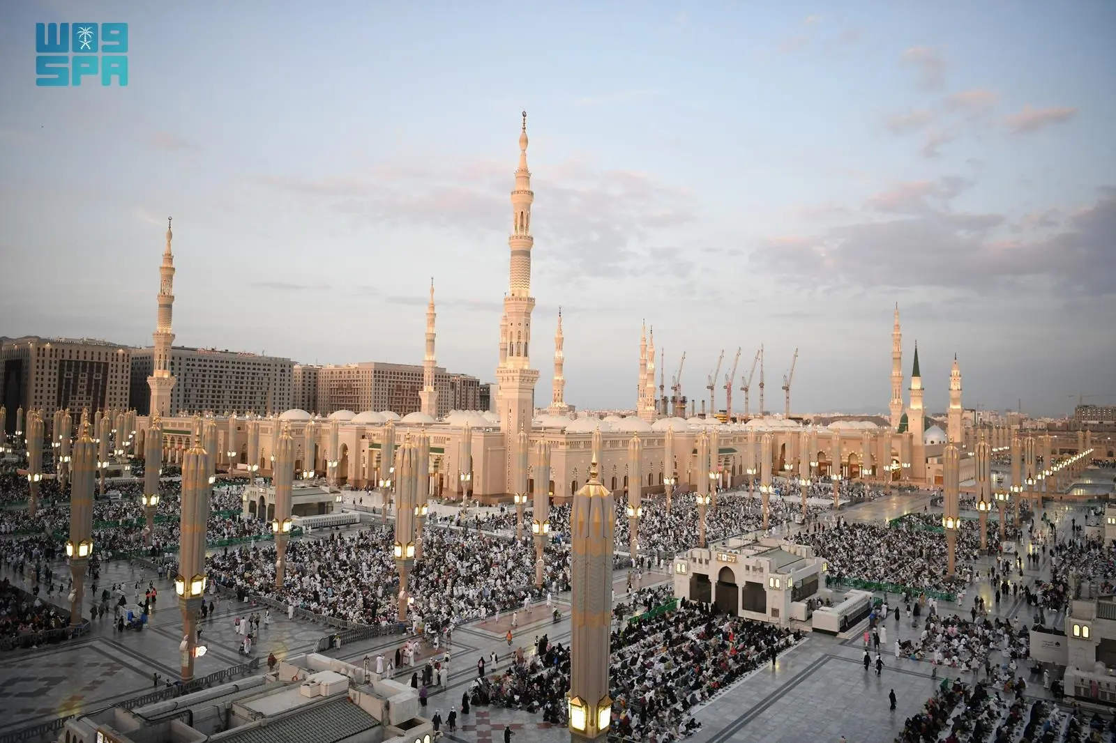 المسجد النبوي يخصص رعاية شاملة لـ3200 معتكف في ذروة العشر الأواخر من رمضان